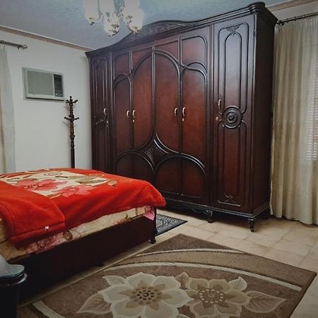 Comfy 3 Bedrooms Apartment In Cairo 87 Exteriör bild